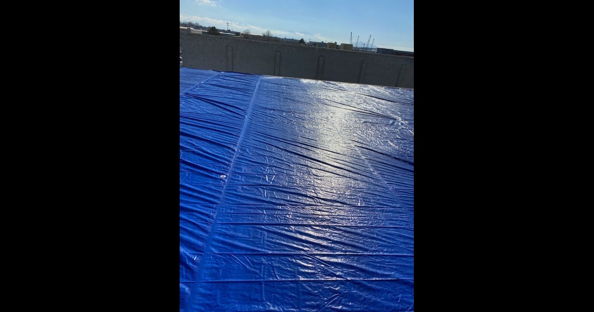 Fast and Effective: Emergency Tarps for Roofs