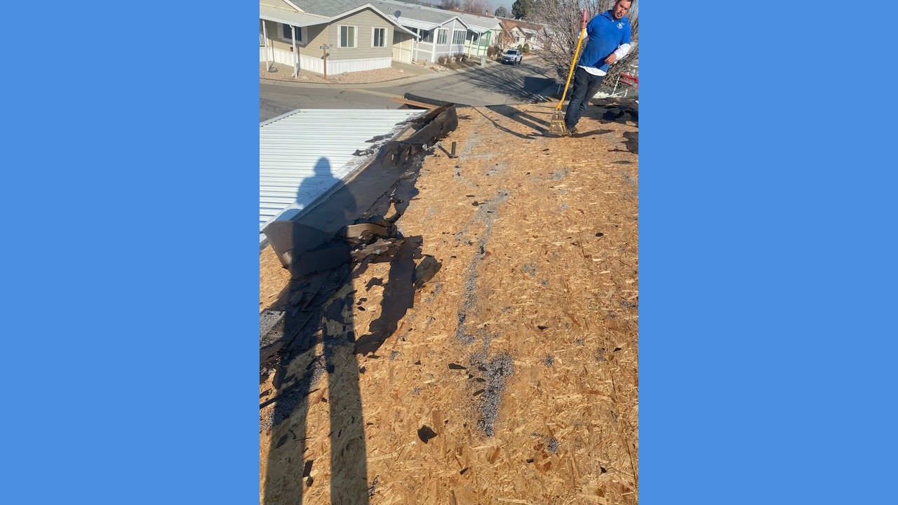 Installing a Strong Roof on a Trailer Home