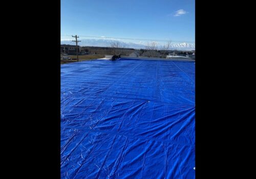 Fast and Effective: Emergency Tarps for Roofs
