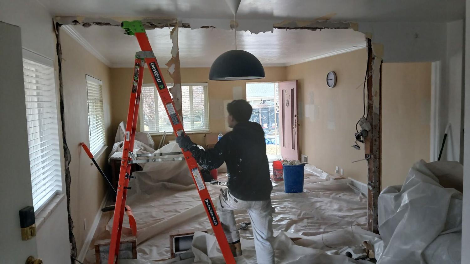 Demo Wall Removal: A Step Towards a Bigger Kitchen